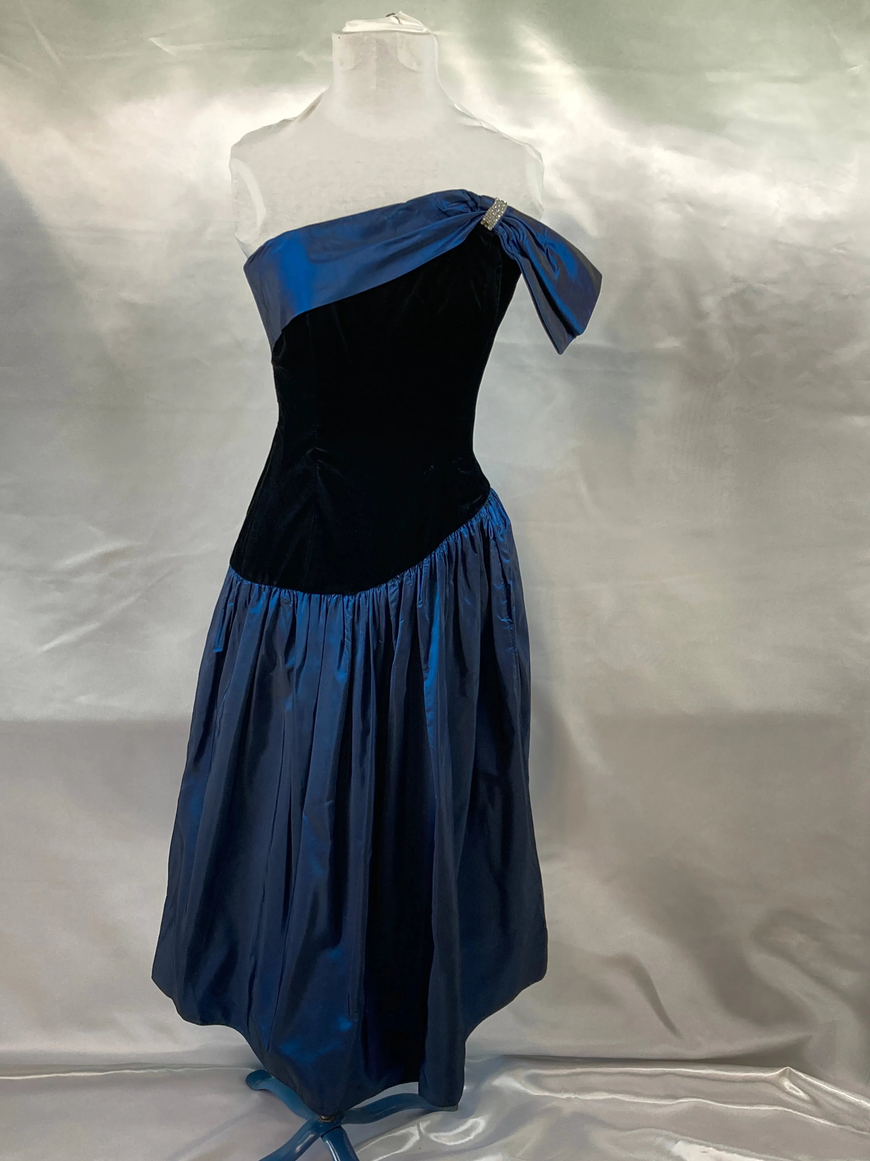 1980's Vintage Strapless Black & Blue Dress  Size Small