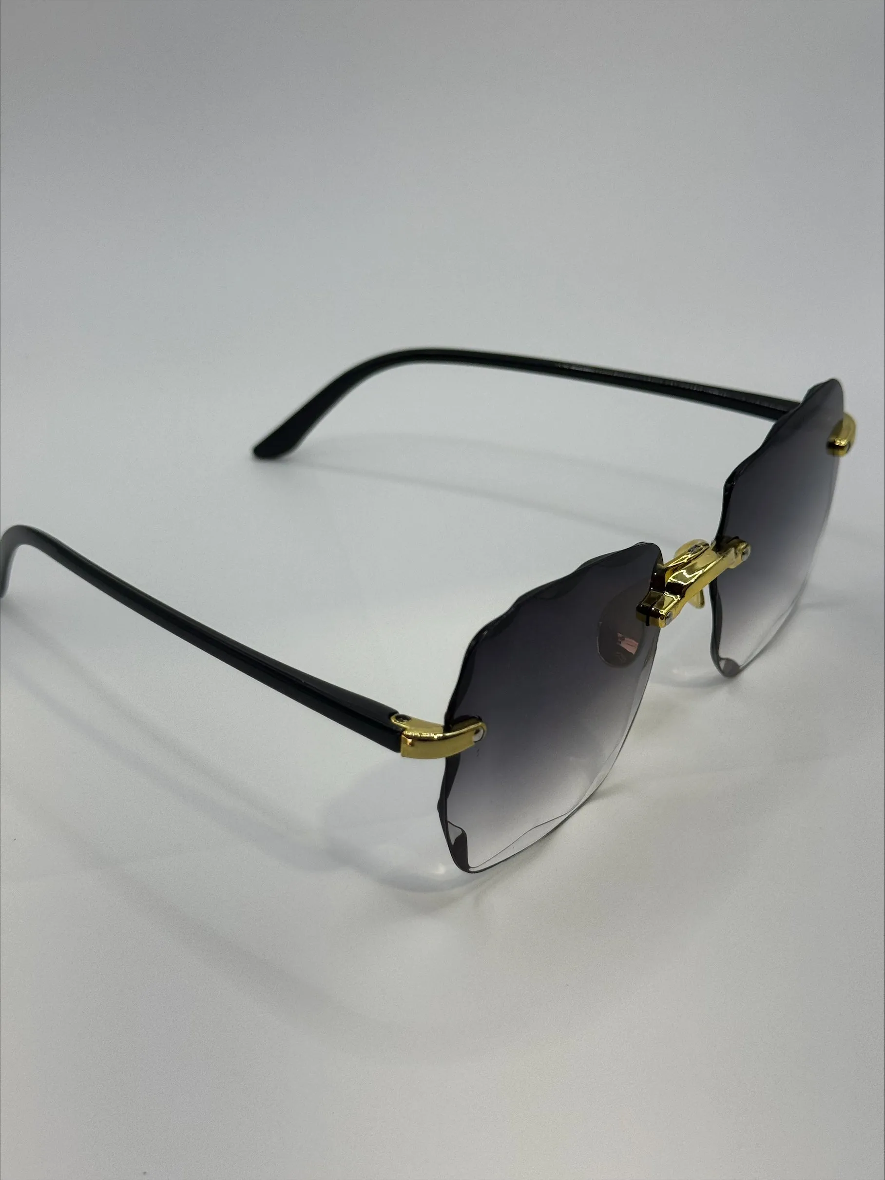 Alicia Black Smokey Sunglasses