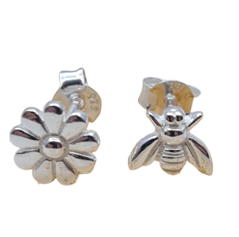 Bee and Flower earring studs