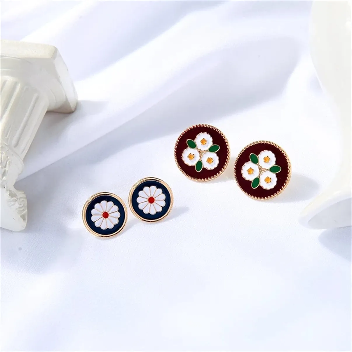 Brown Round Enamel Geometric Flower Stud Earrings