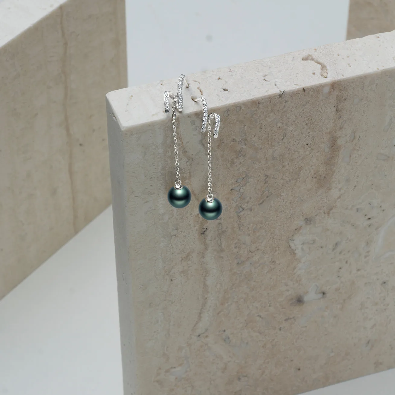 Elegant Tahitian Saltwater Pearl Earrings WE00398 | S Collection