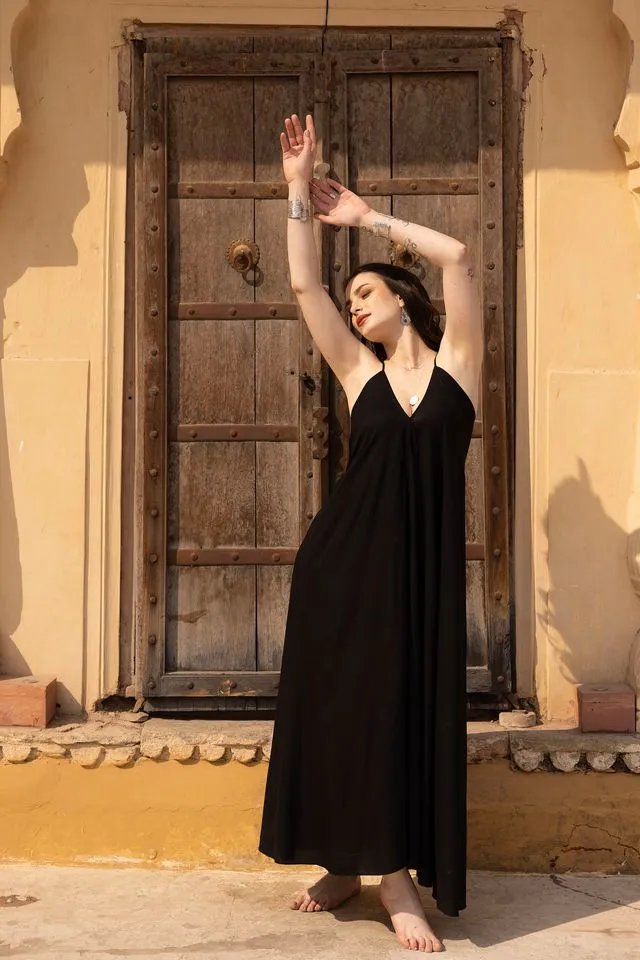 Juno Halterneck Maxi Dress - Black