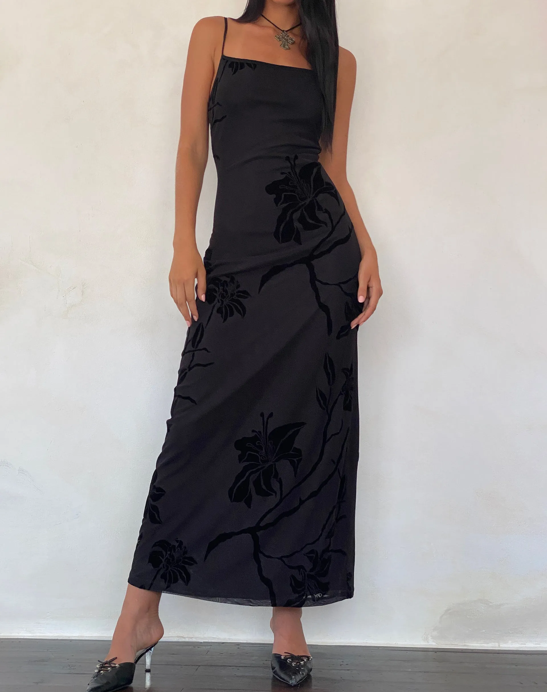 Nodu Maxi Dress in Orchids Flock Black