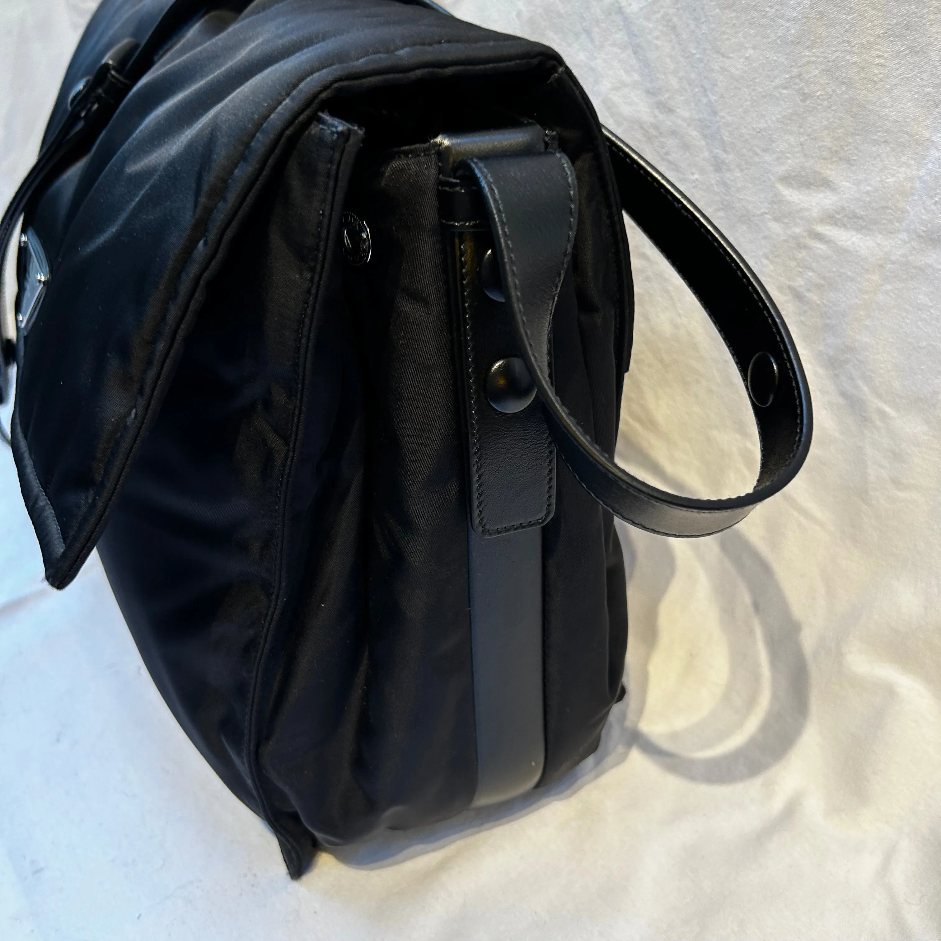 Prada 2100 Black re-Nylon Large Messenger Bag