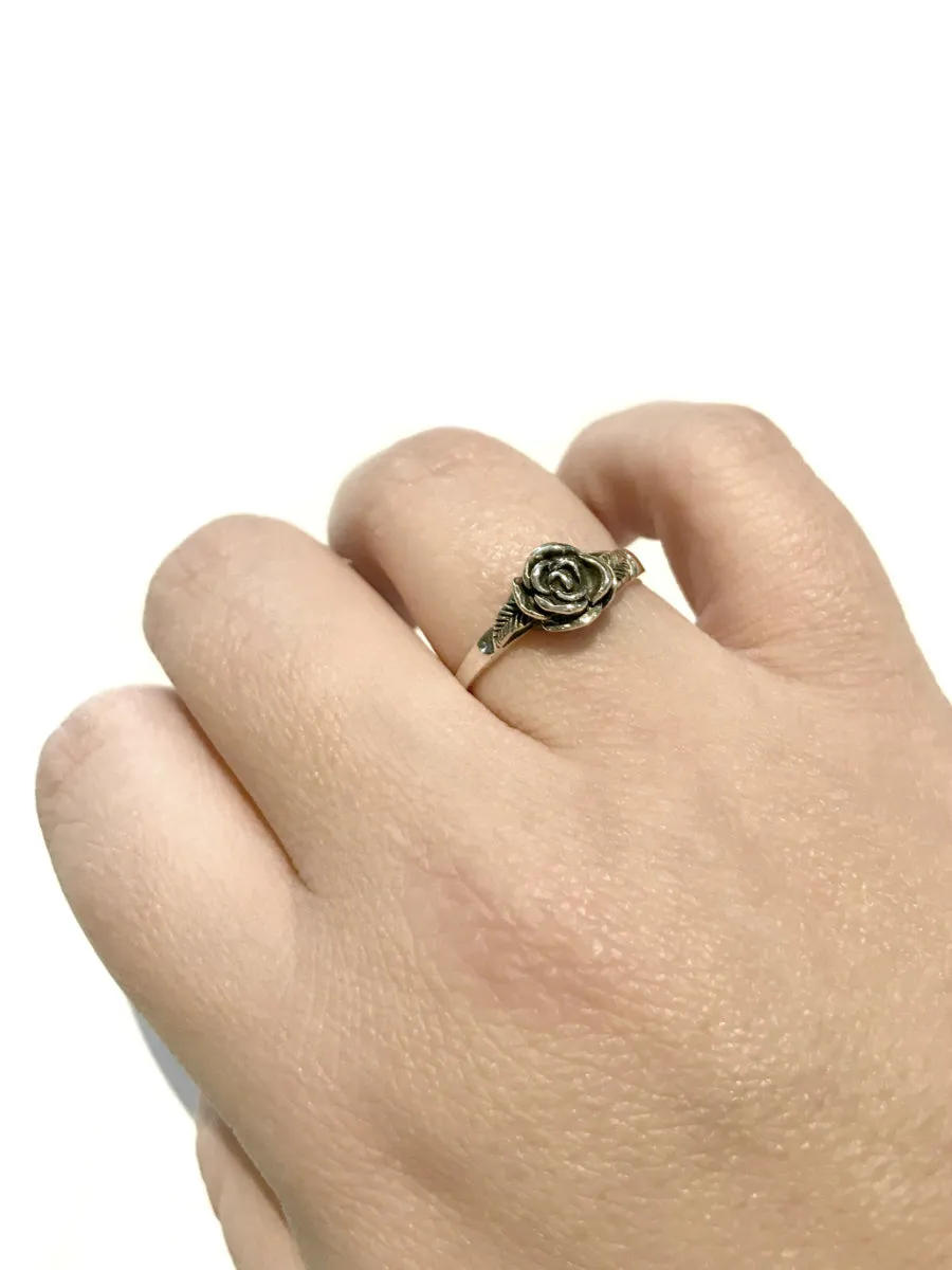 Rose & Leaves Ring