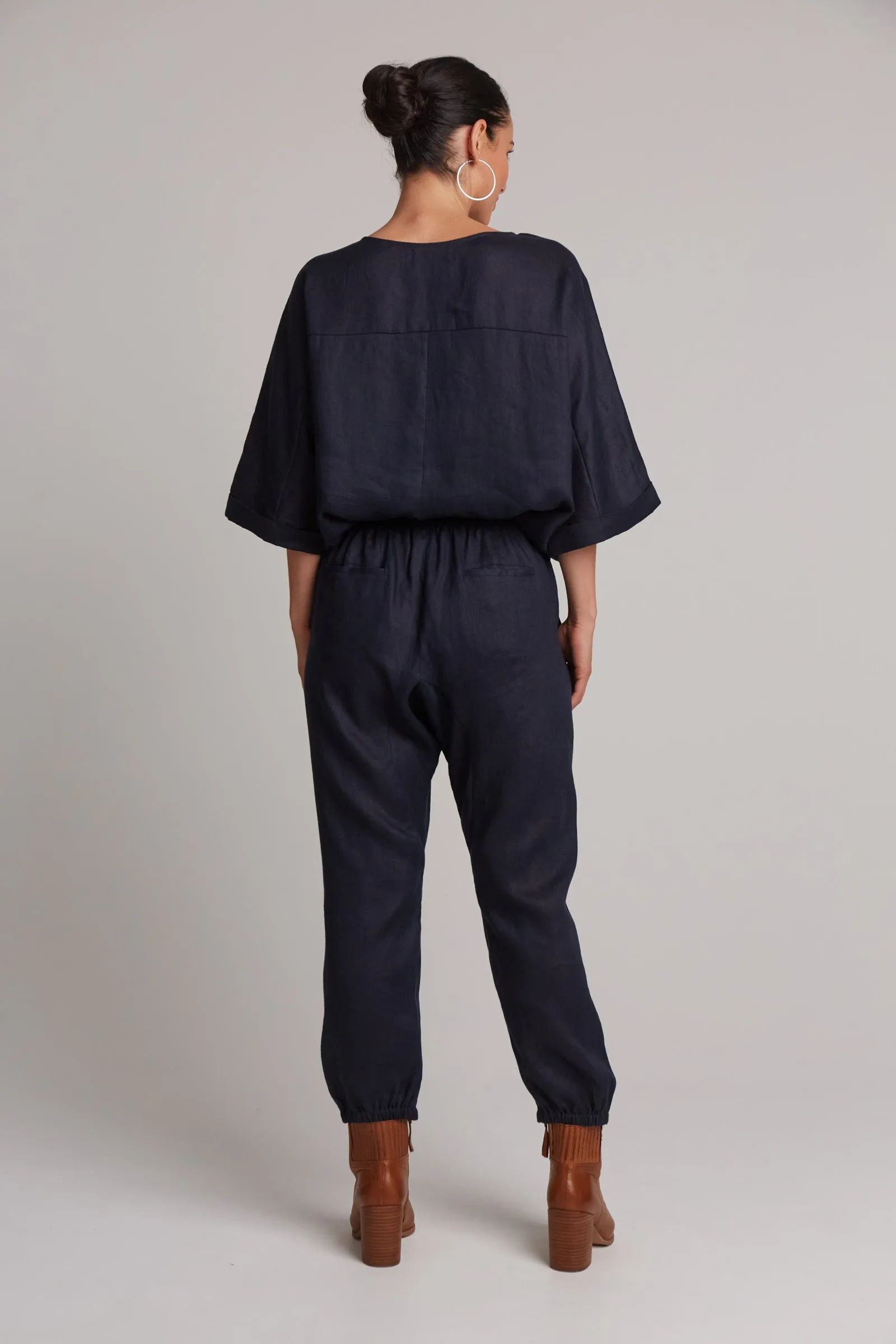 Studio Relaxed Linen Pant - Navy