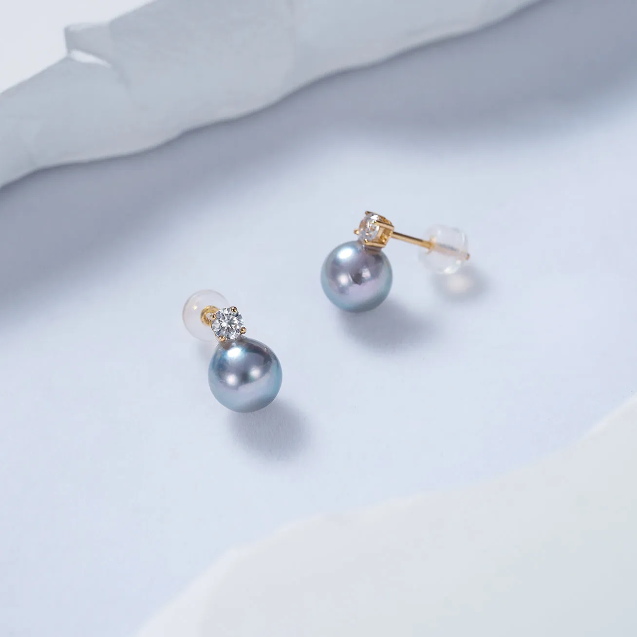 Top Lustre 18K Gold Silver Blue Akoya Pearl Earrings KE00153